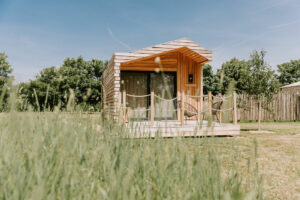 Family-friendly glamping cabin at The Meadows at Polehanger near Ampthill Great Park