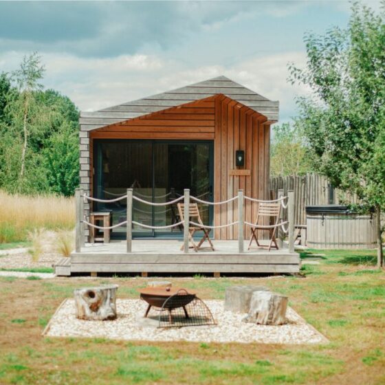 Luxury glamping cabin near Ampthill for families attending DigCamp Amptill