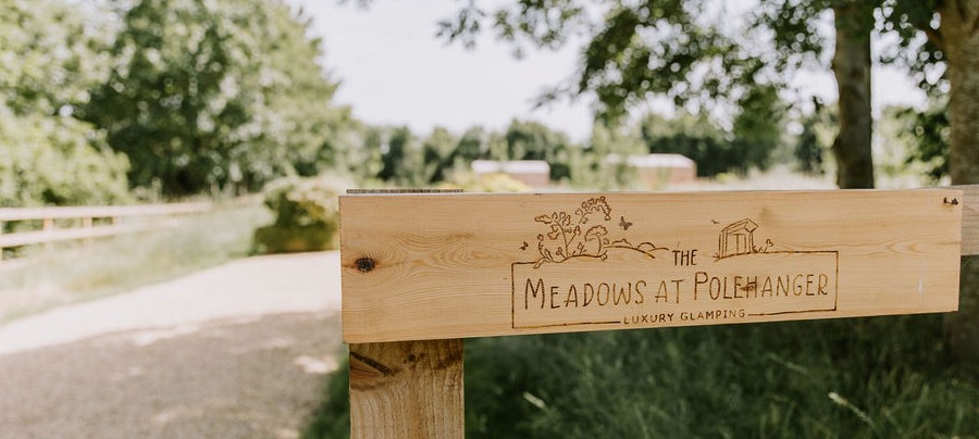 cabins with hot tubs bedfordshire