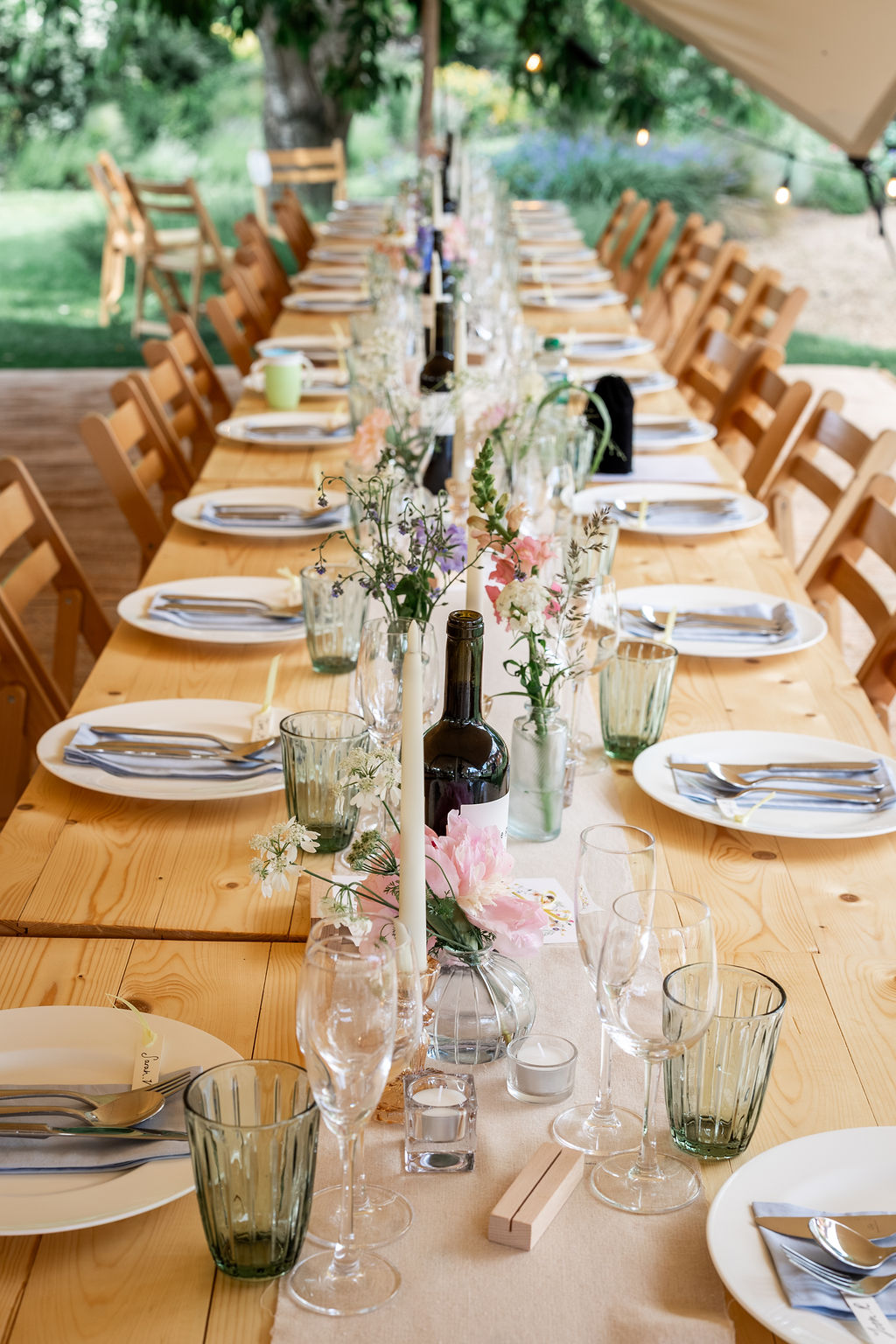 Outdoor dining setup for events in Bedfordshire